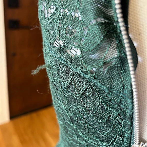 GARAGE lace romper - Picture 4 of 5